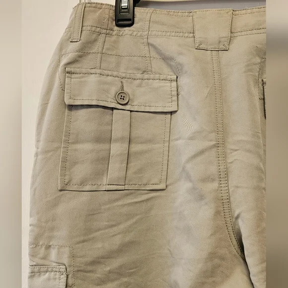 Caribbean Joe Womens Clam Digger Capri Pants in Light Khaki - Picture 6 of 6